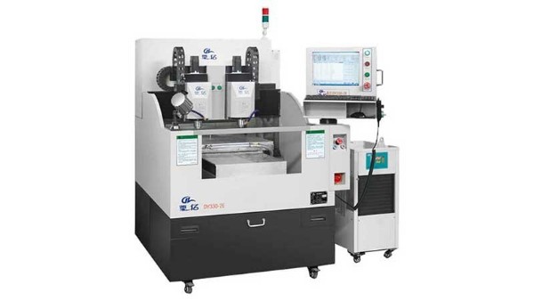 小型精密精雕機多少錢一臺？